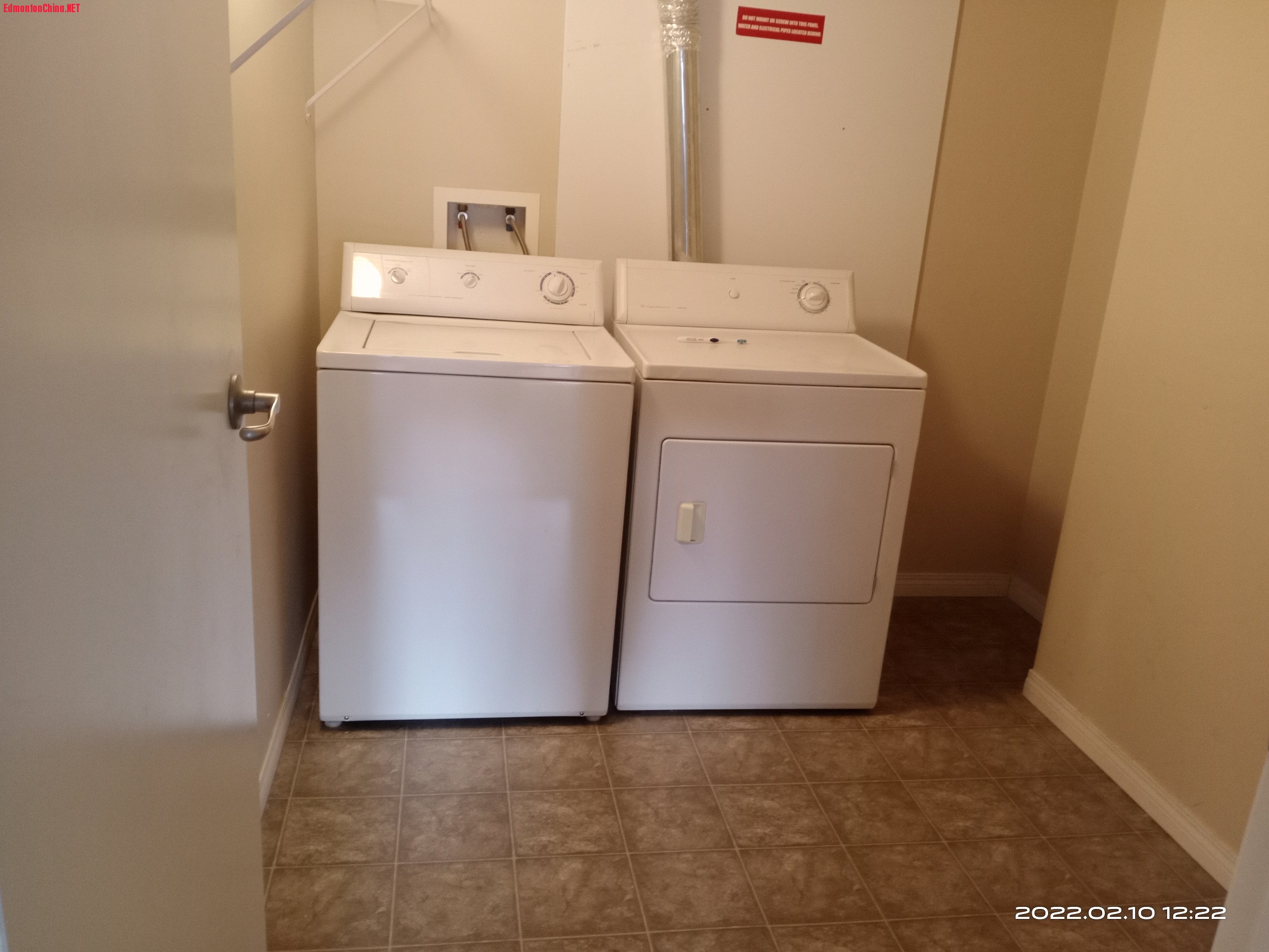 laundry room.jpg